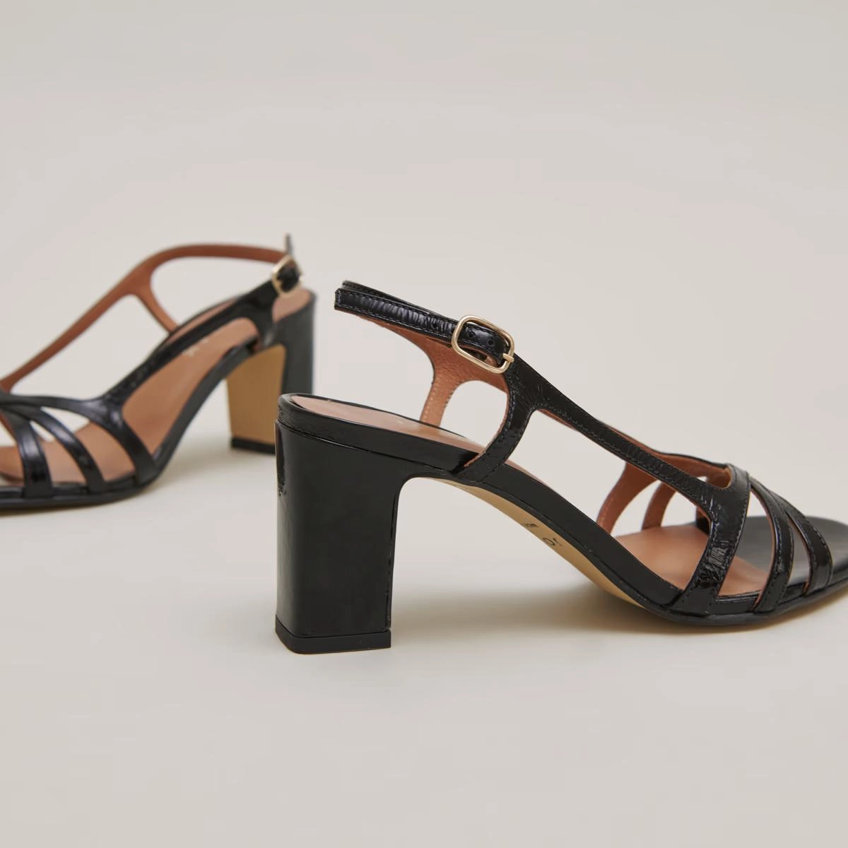 088- Vaiana Cuir Brillant Noir Stylish Footwear