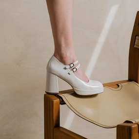 088- Verite Cuir Brillant Ecru Jonak women's stylish shoes with modern design