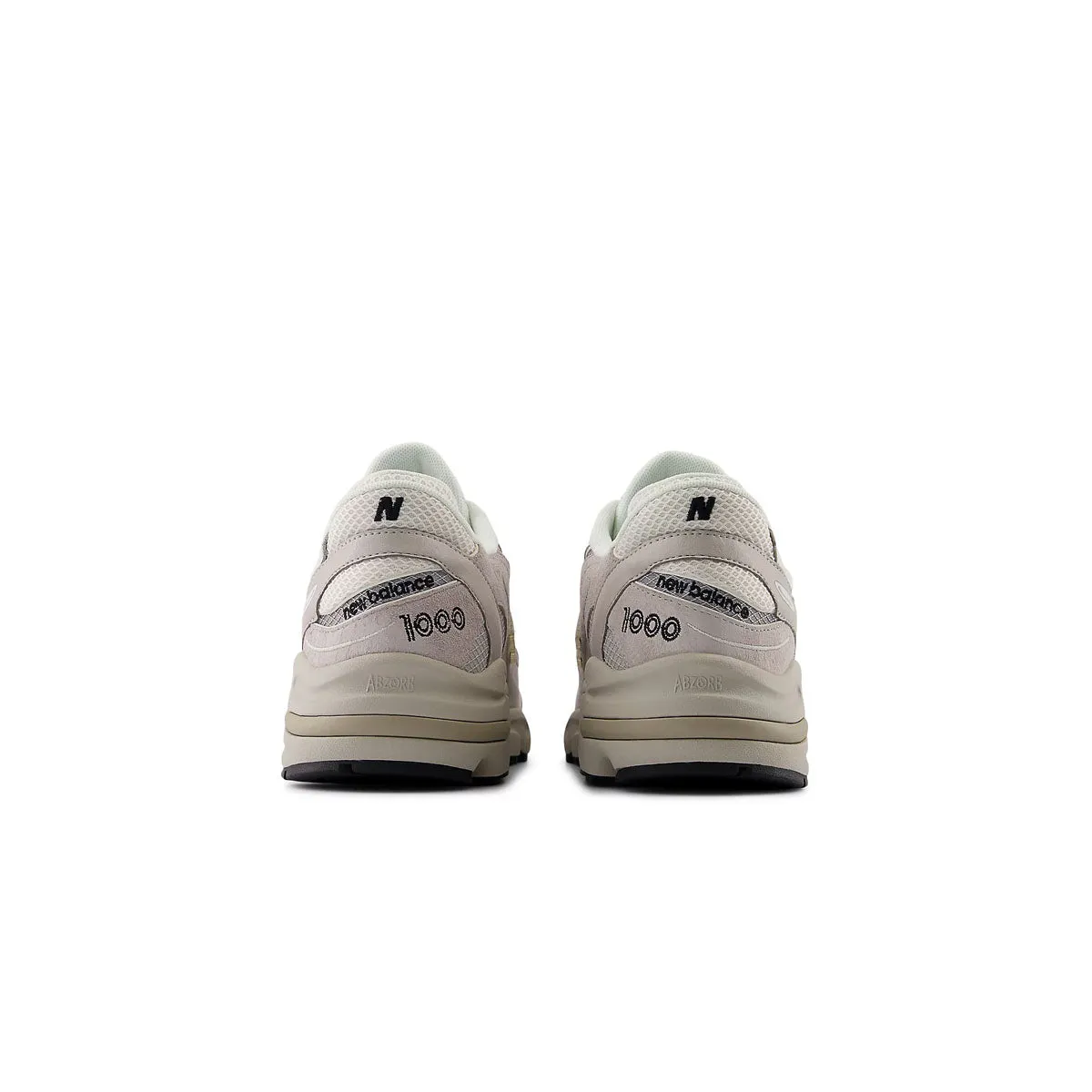 1000 'Grey Cream' New Balance sneaker close-ups