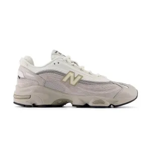 1000 'Grey Cream' New Balance retro-inspired sneakers