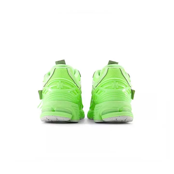 1906A 'Mint Flash' New Balance sneaker close-ups