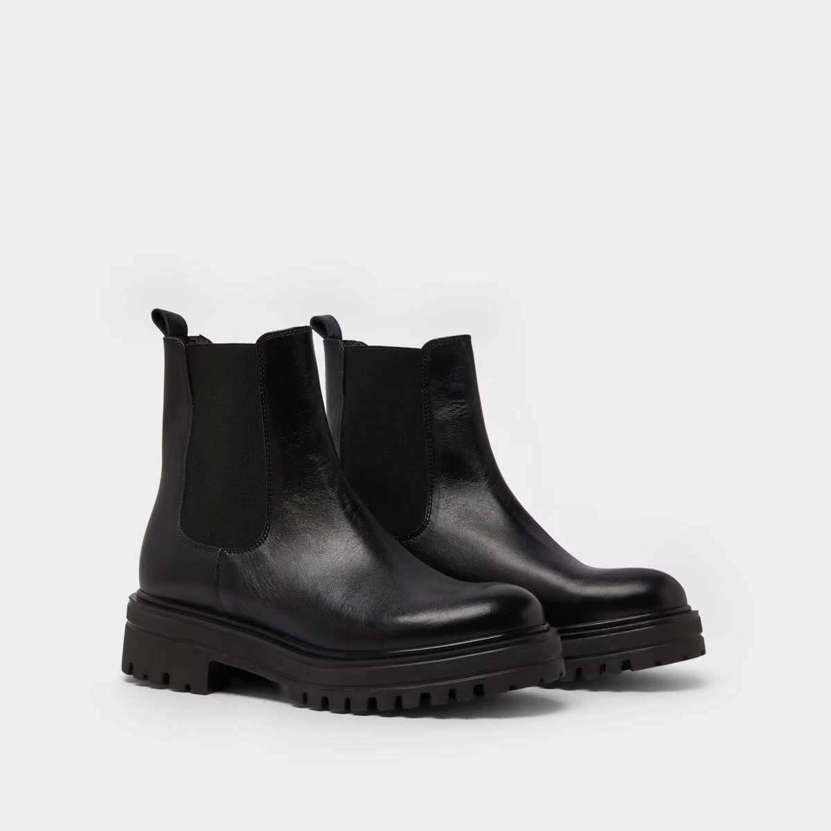 225- Amandine Cuir Noir Stylish Footwear