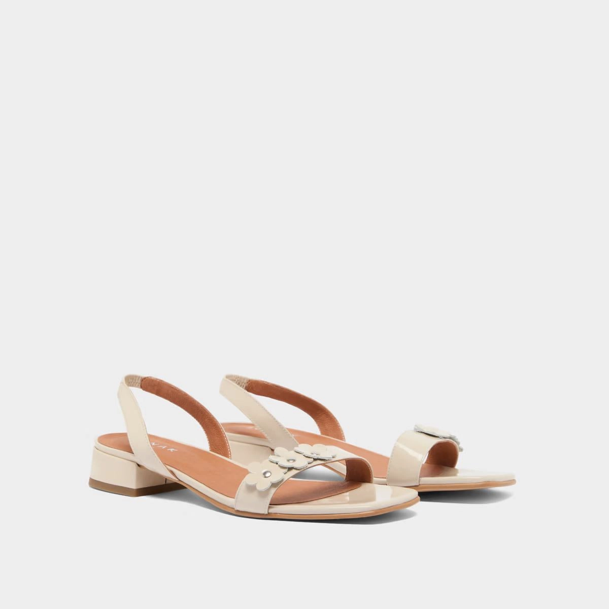 225- Anouchka Vernis B Ecru Stylish Footwear