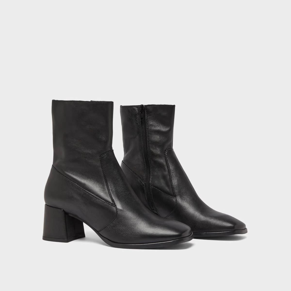 225- Argentat Cuir Noir Stylish Footwear
