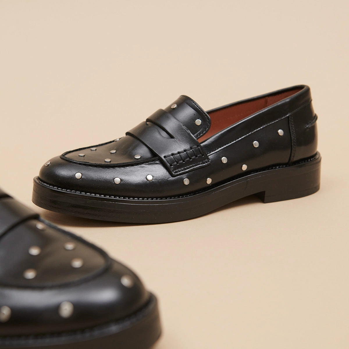 225- Mirnou Cuir Noir Stylish Footwear