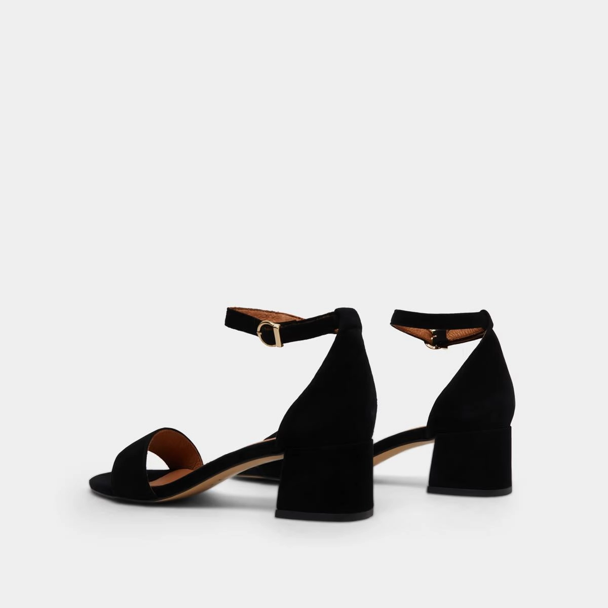 225- Verdi Velours Noir Stylish Footwear