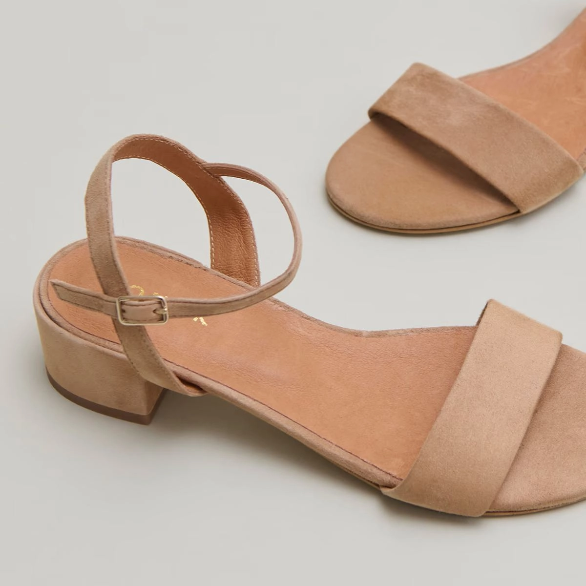 225- Via Bis Velours Camel Stylish Footwear