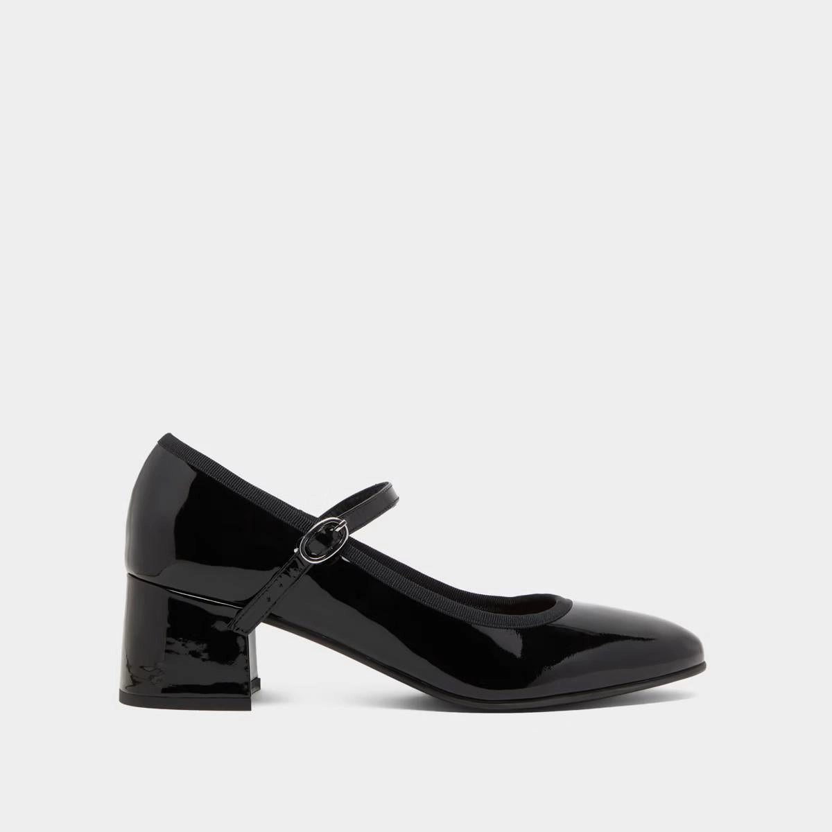 264- Dalmatie Vernis Noir Stylish Footwear