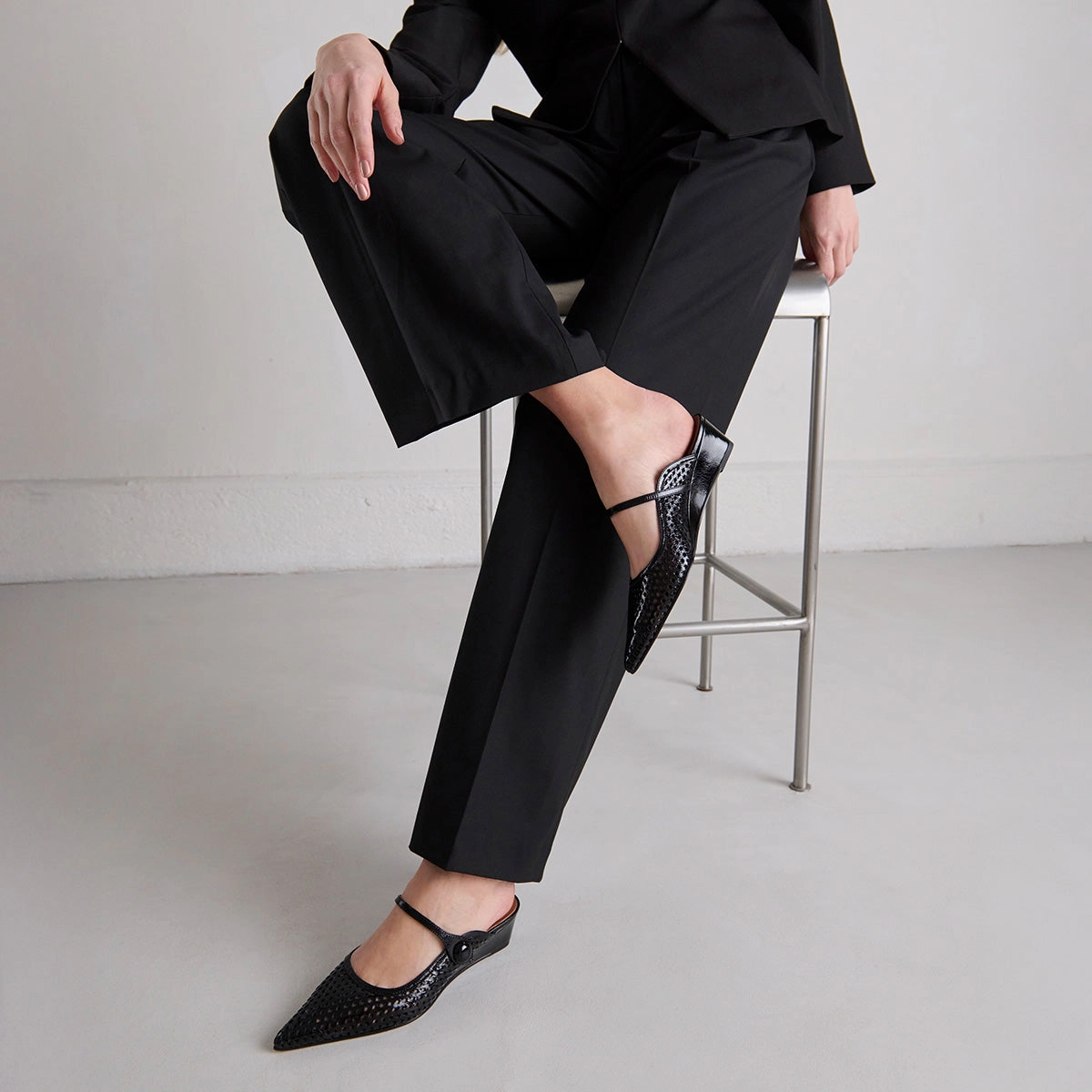 264- Decade Cuir Brillant Noir Stylish Footwear