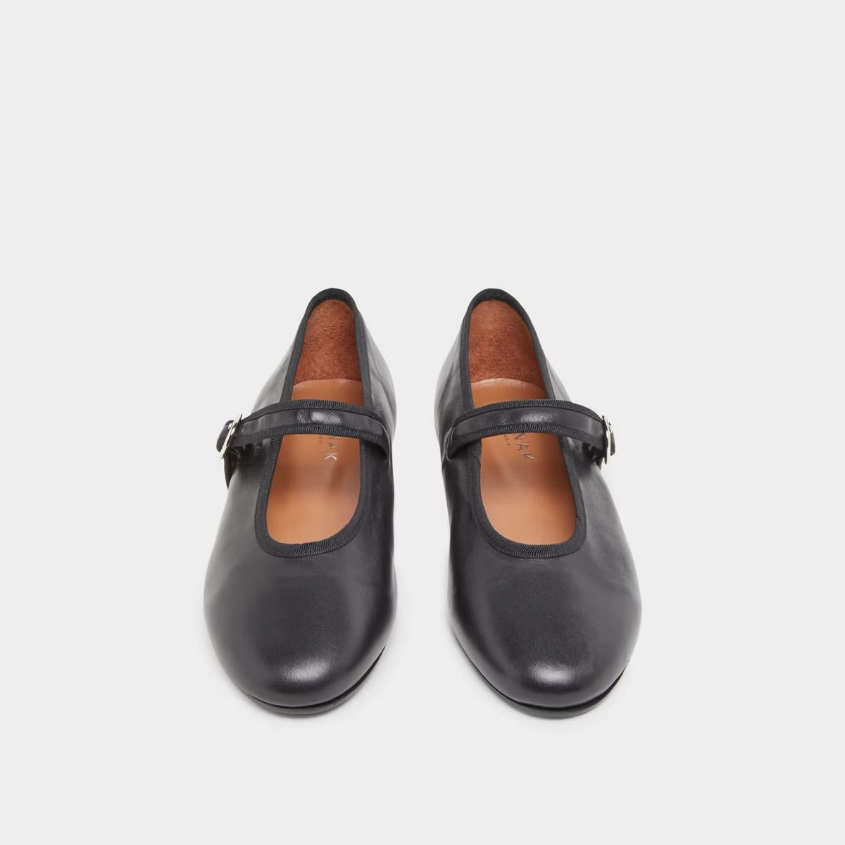 264- Deesse Cuir Noir Stylish Footwear