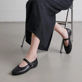 264- Deesse Cuir Noir Jonak women's stylish shoes with modern design