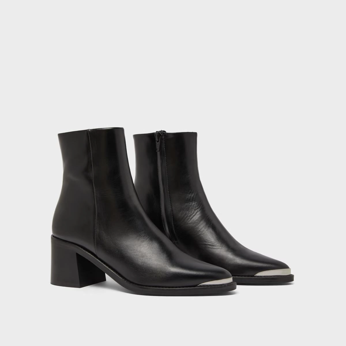 264- Delo Cuir Noir Stylish Footwear