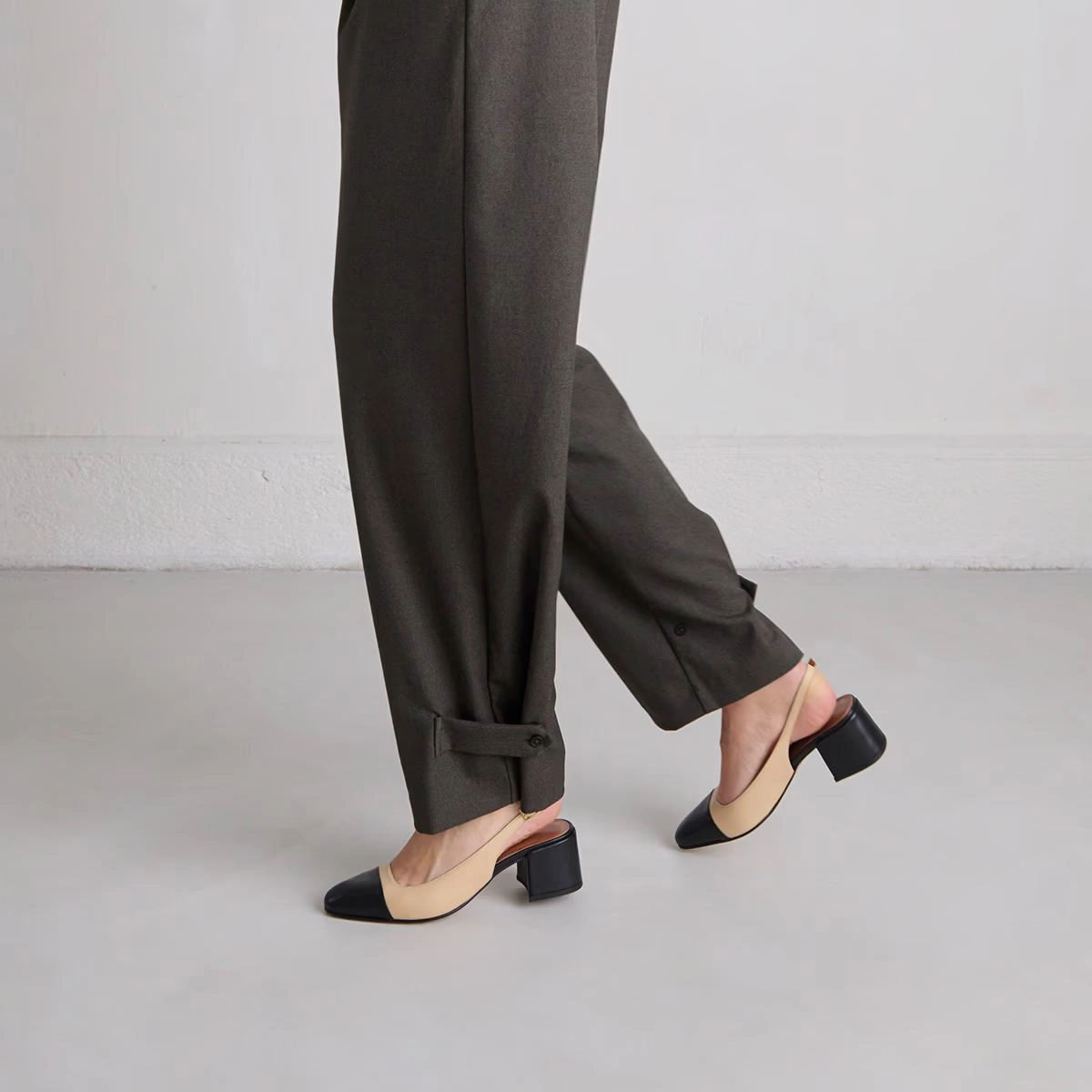 264- Dhapon Cuir/cuir Noir-beige Stylish Footwear