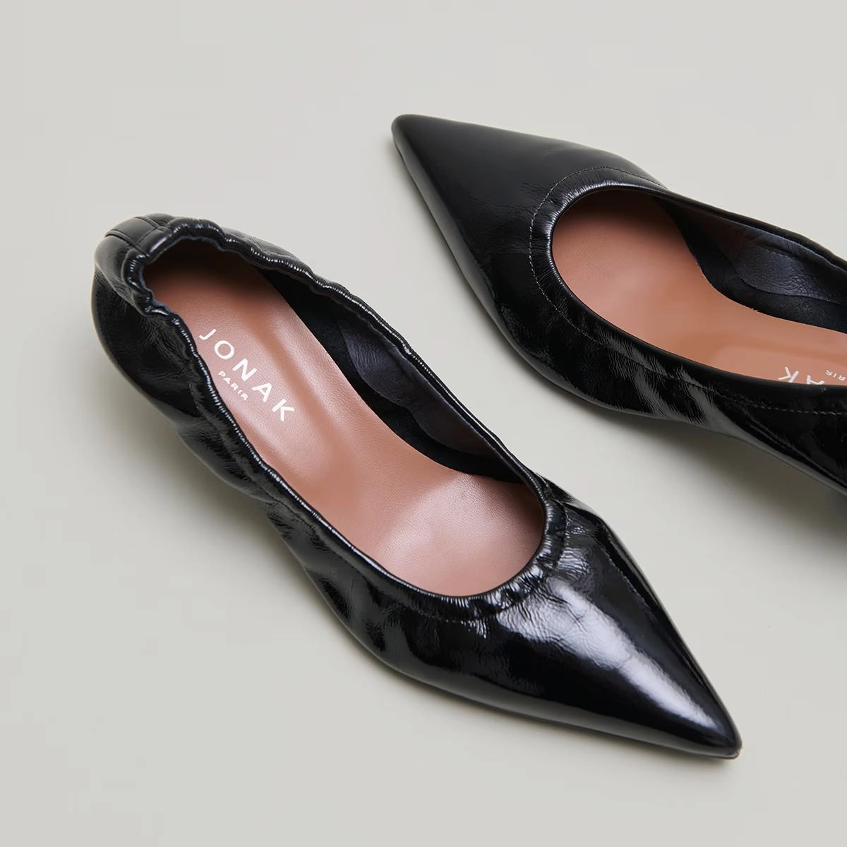264- Doua Vernis Plisse Noir Stylish Footwear