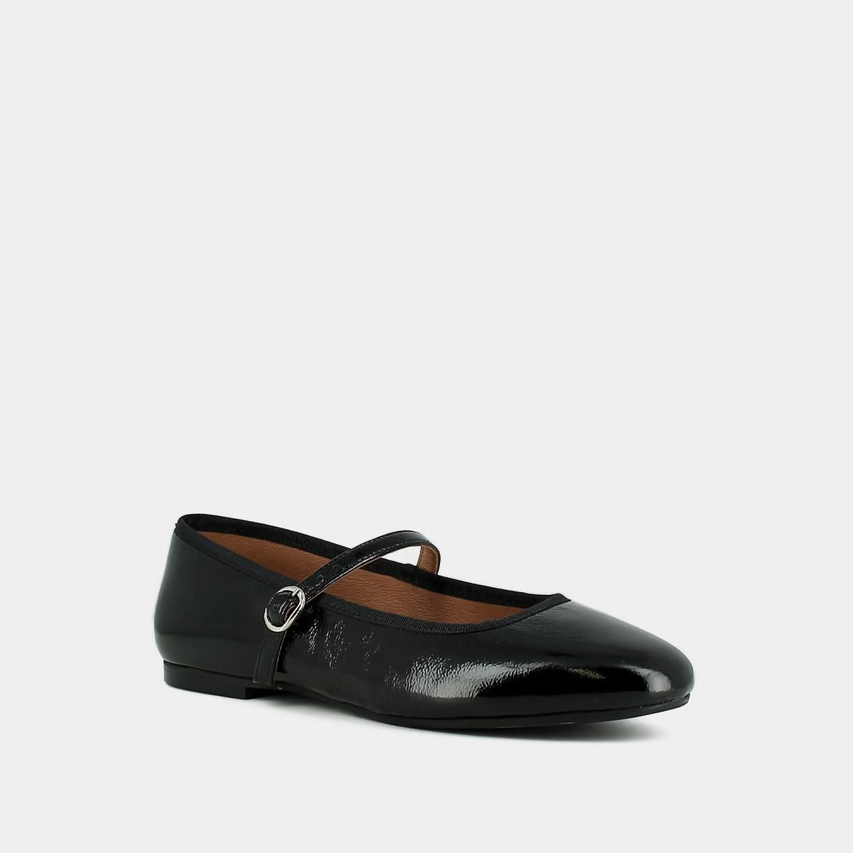 264-e Douceur Vernis Pliss Noir Stylish Footwear