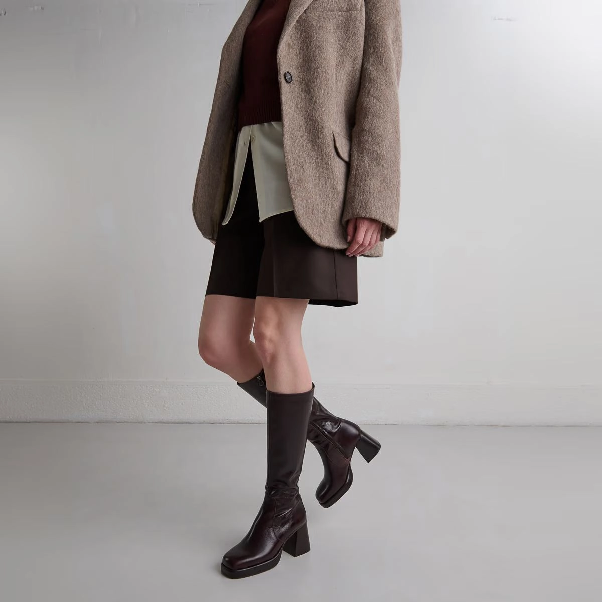 429- Betina Cuir Vieilli Chocolat Jonak women's stylish shoes with modern design