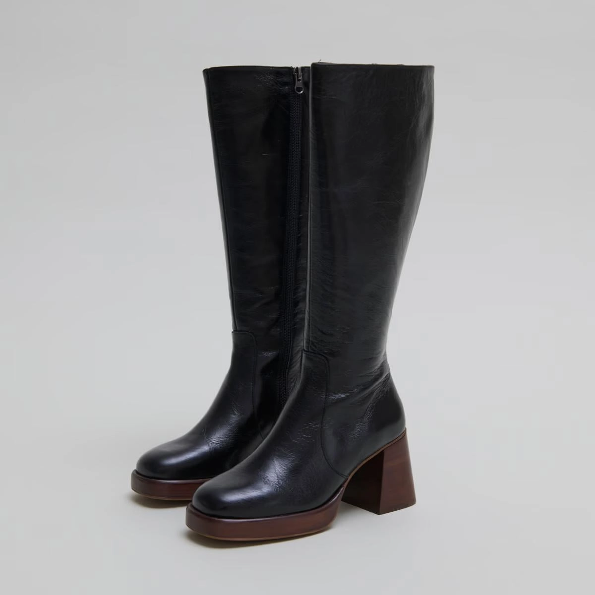 429- Betina Cuir Vieilli Noir Jonak women's stylish shoes with modern design