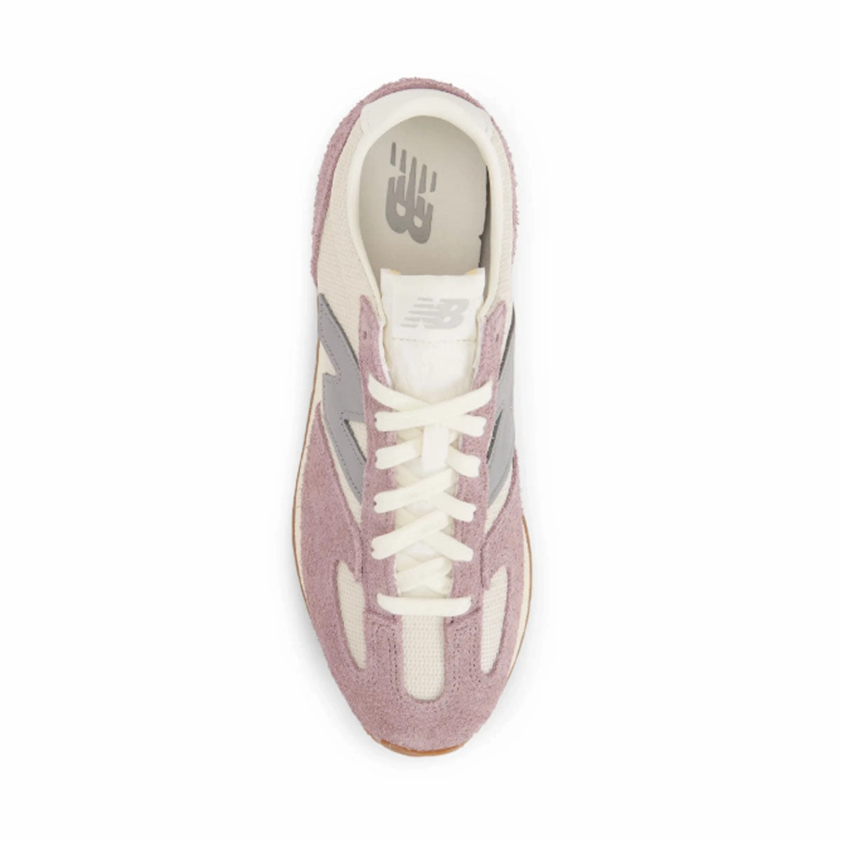 471 'Ice Wine Linen' New Balance sneaker close-ups
