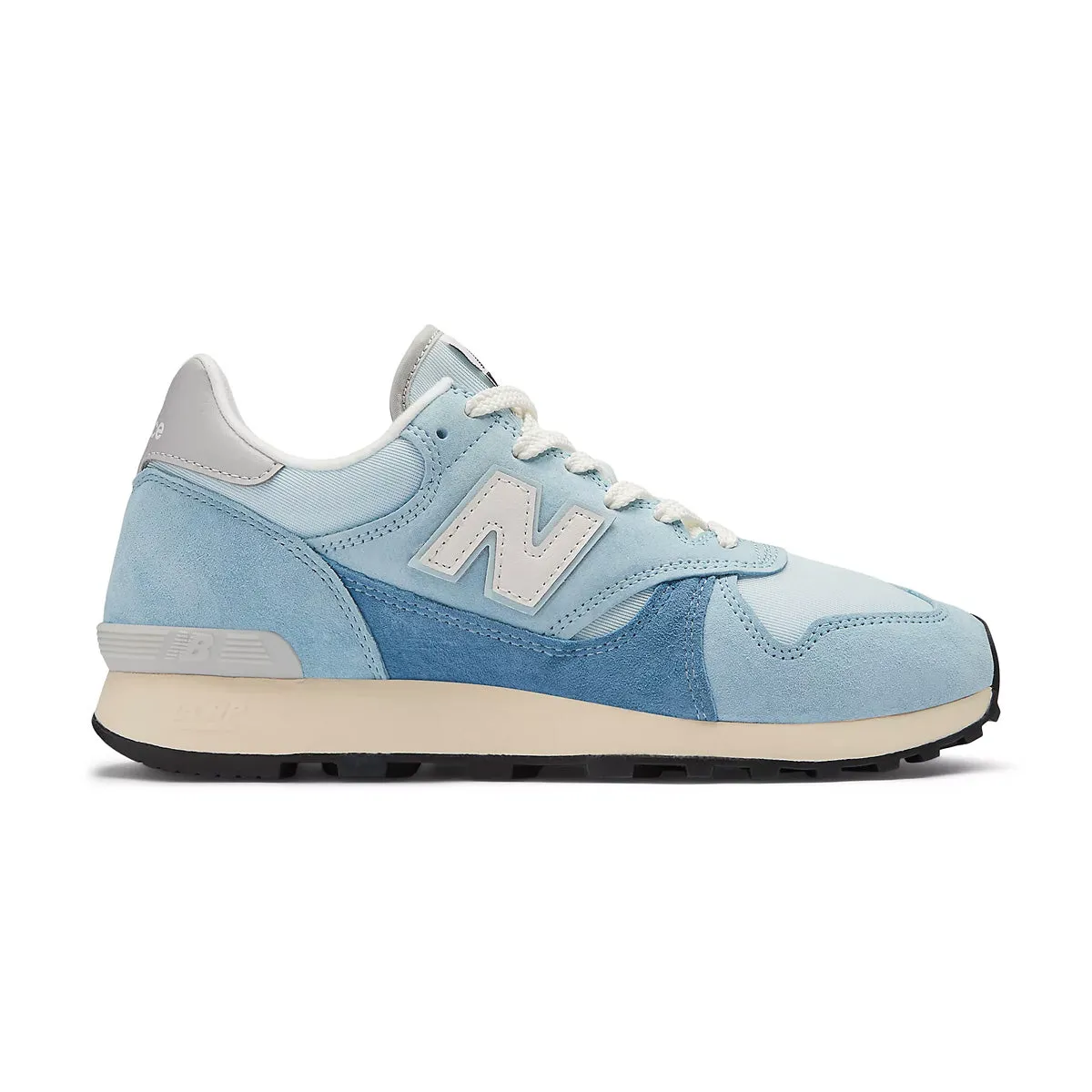 475 'Quarry Blue' New Balance retro-inspired sneakers