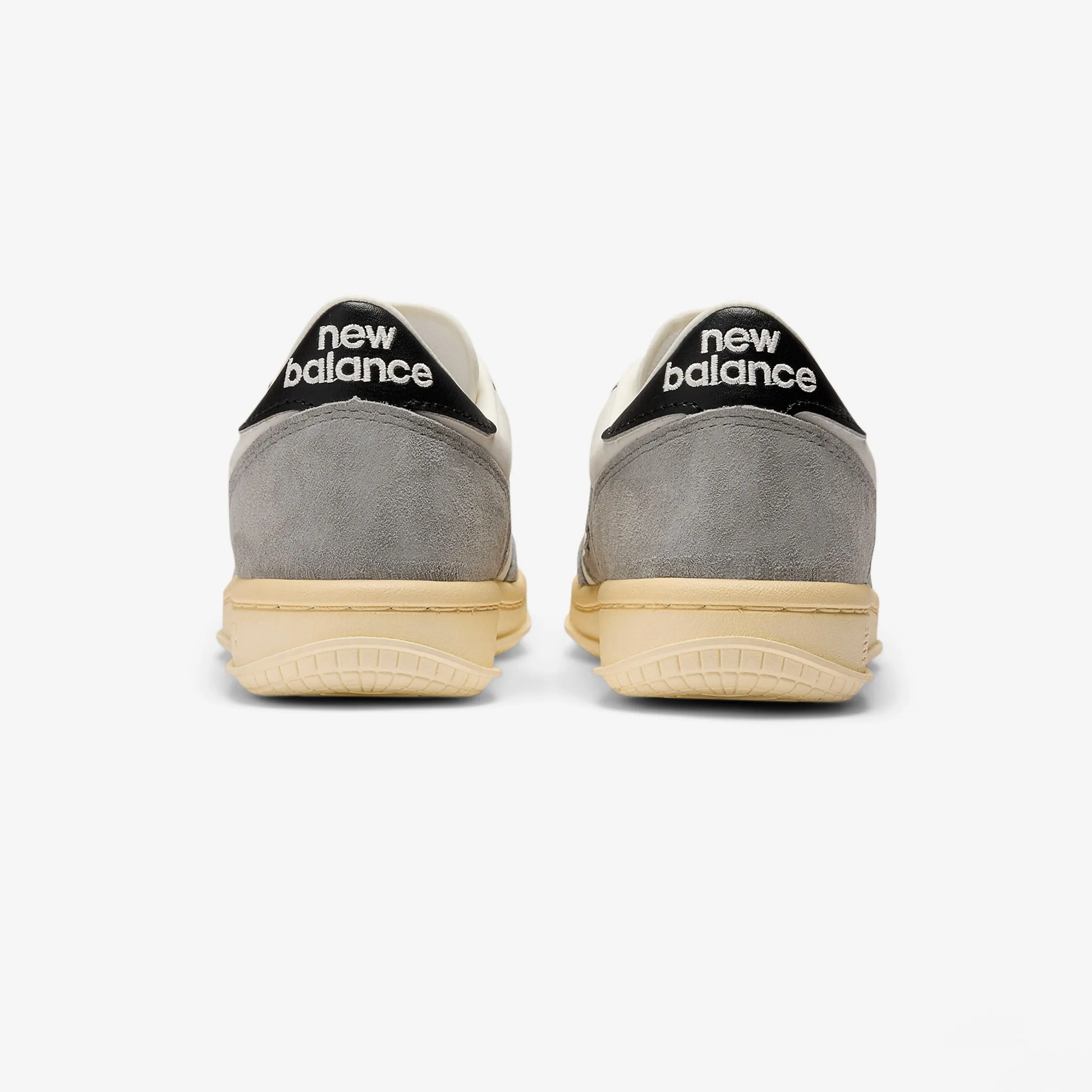 500 Nike Max 1 sneakers