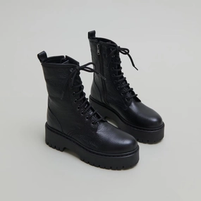 525- Robbo Cuir Graine Noir Jonak women's stylish shoes with modern design