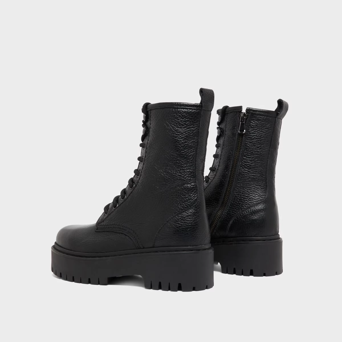 525- Robbo Cuir Graine Noir Stylish Footwear