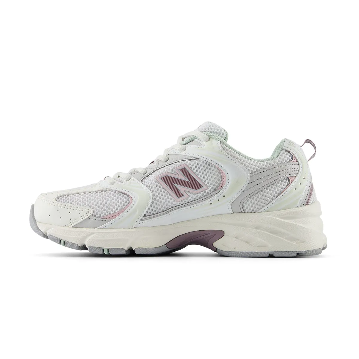 530 'Sea Salt' New Balance sneaker close-ups