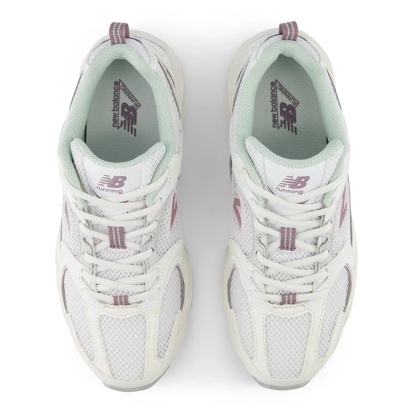530 'Sea Salt' New Balance sneaker close-ups