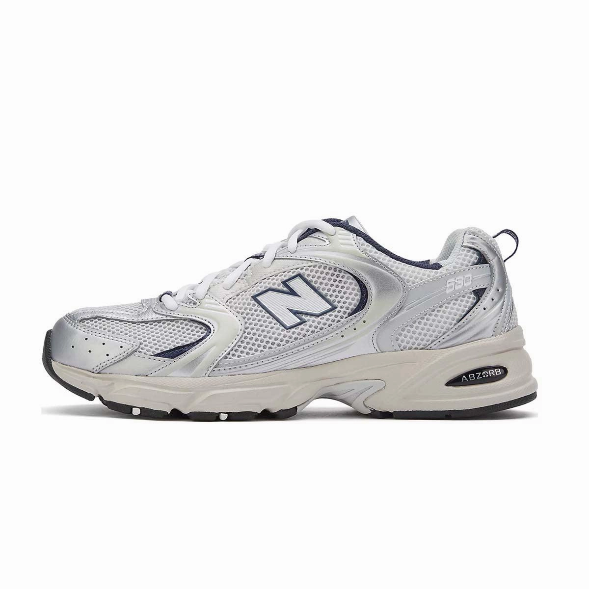 530 'Summer Fog' New Balance sneaker close-ups