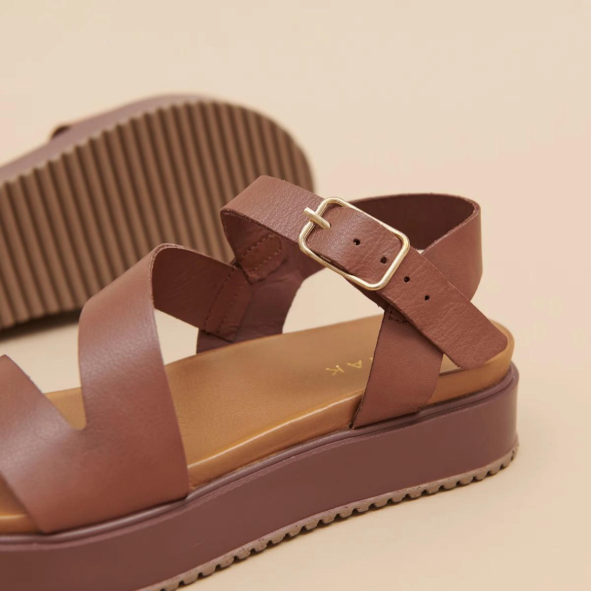 563- Isaure Cuir Marron Stylish Footwear