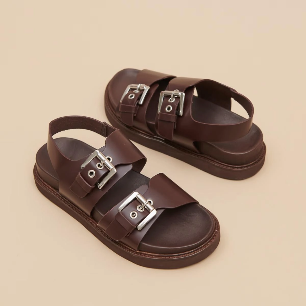 585- Lago Cuir Glace Marron-Fonce Jonak women's stylish shoes with modern design