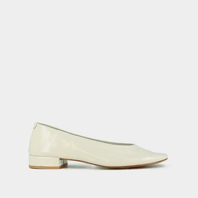 585- Lea Vernis Plisse Ecru Jonak women's stylish shoes with modern design