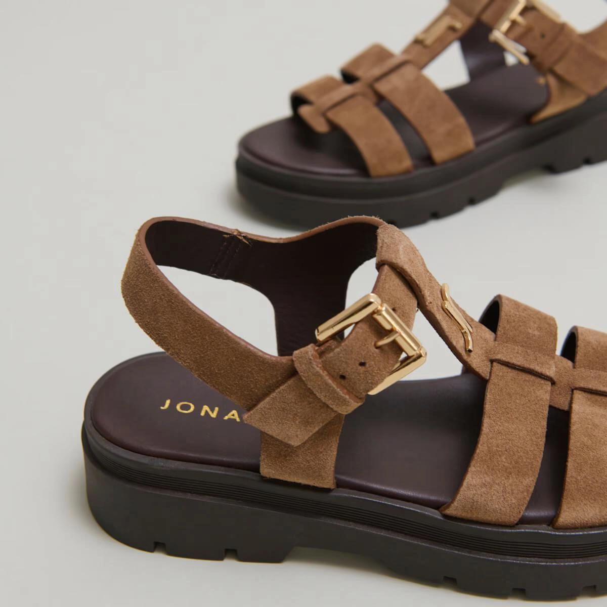 585- Londres Croute Taupe Stylish Footwear