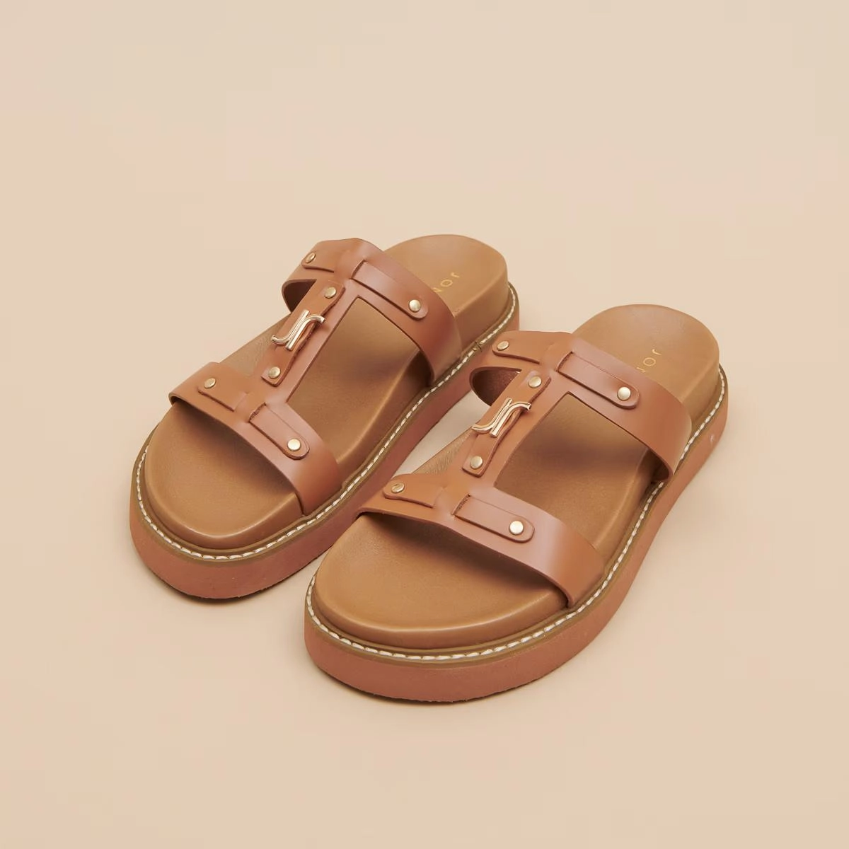 585- Luana Cuir Glace Cognac Jonak women's stylish shoes with modern design