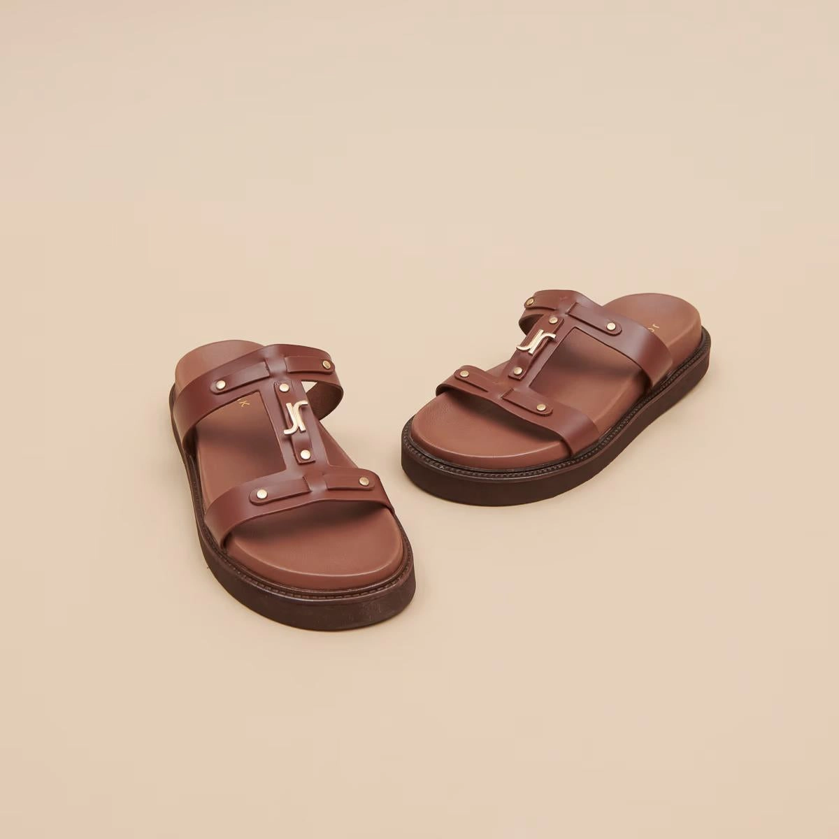 585- Luana Cuir Glace Marron Jonak women's stylish shoes with modern design