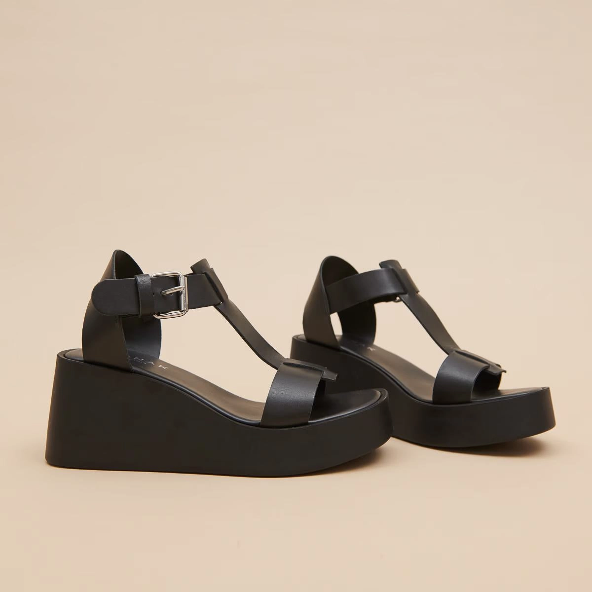 587- Estelle Cuir Noir Stylish Footwear
