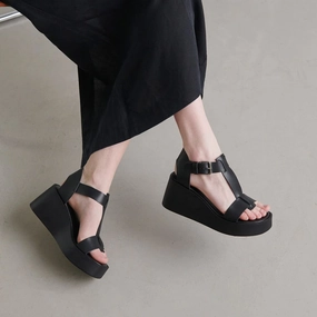 587- Estelle Cuir Noir Jonak women's stylish shoes with modern design