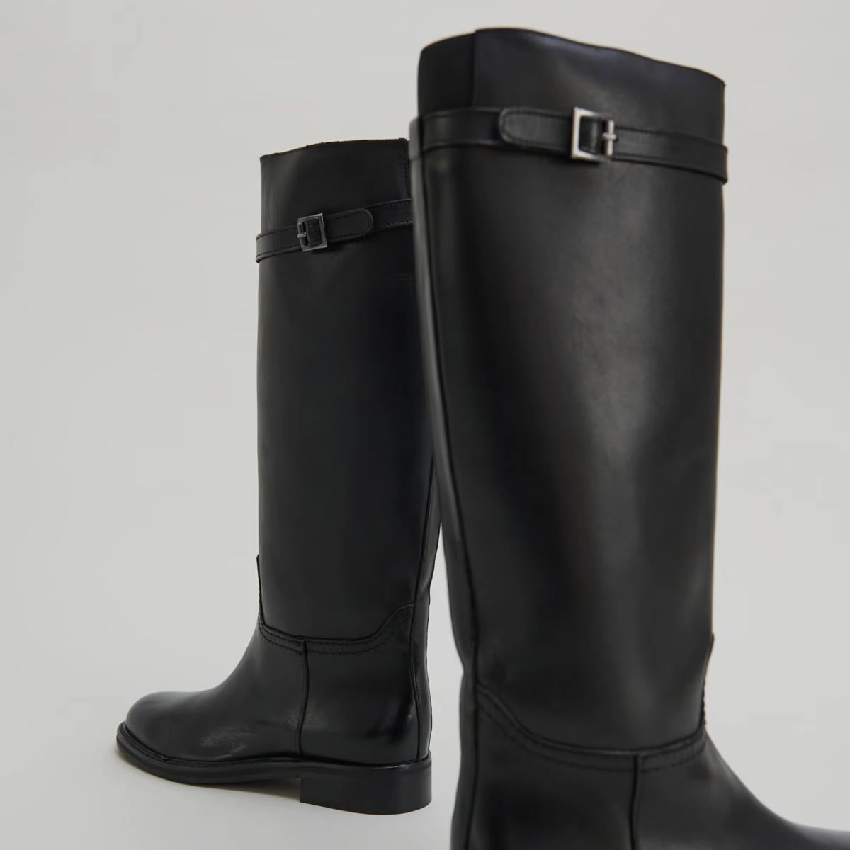 645- Romane Cuir Noir Stylish Footwear