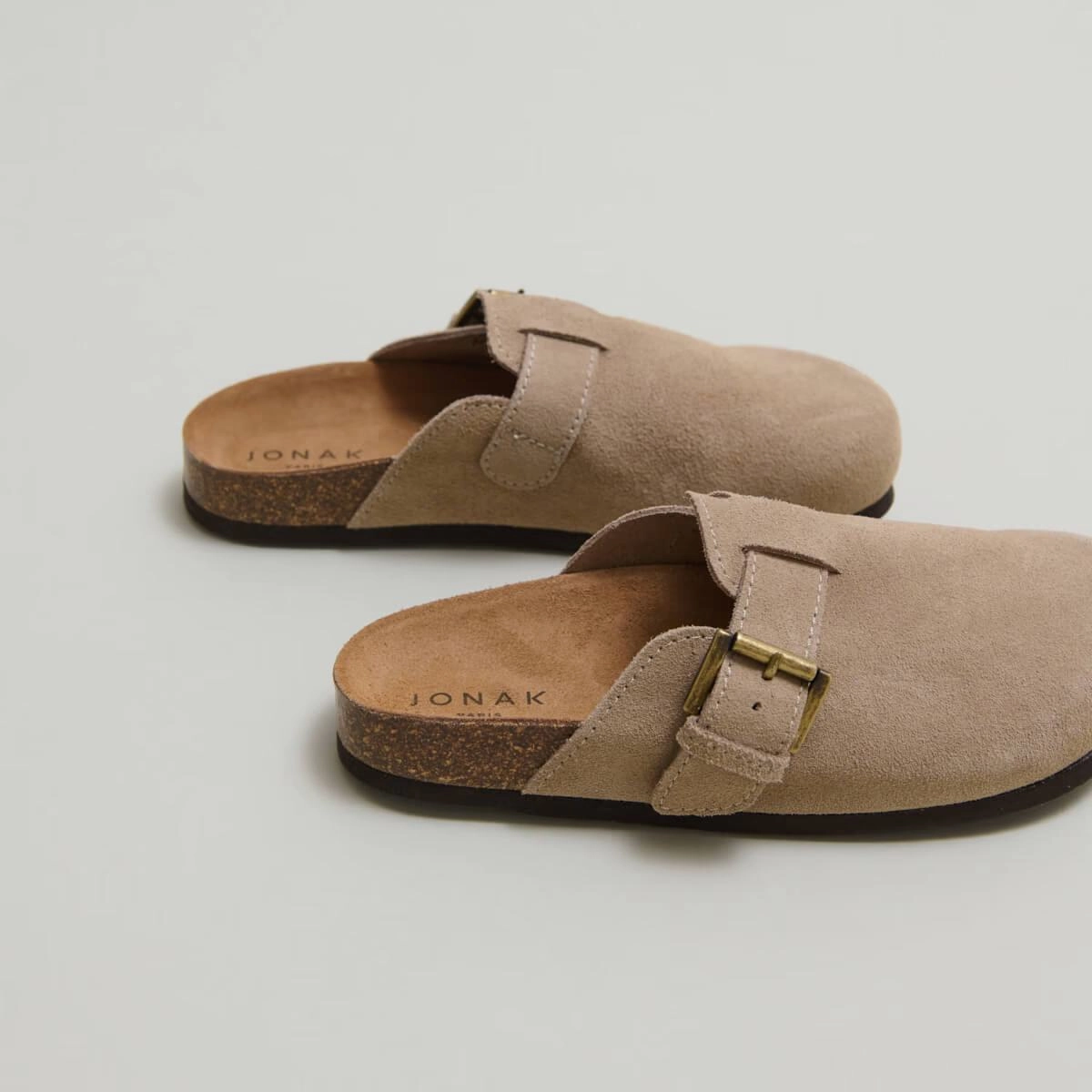 649- Munch Croute Taupe Stylish Footwear