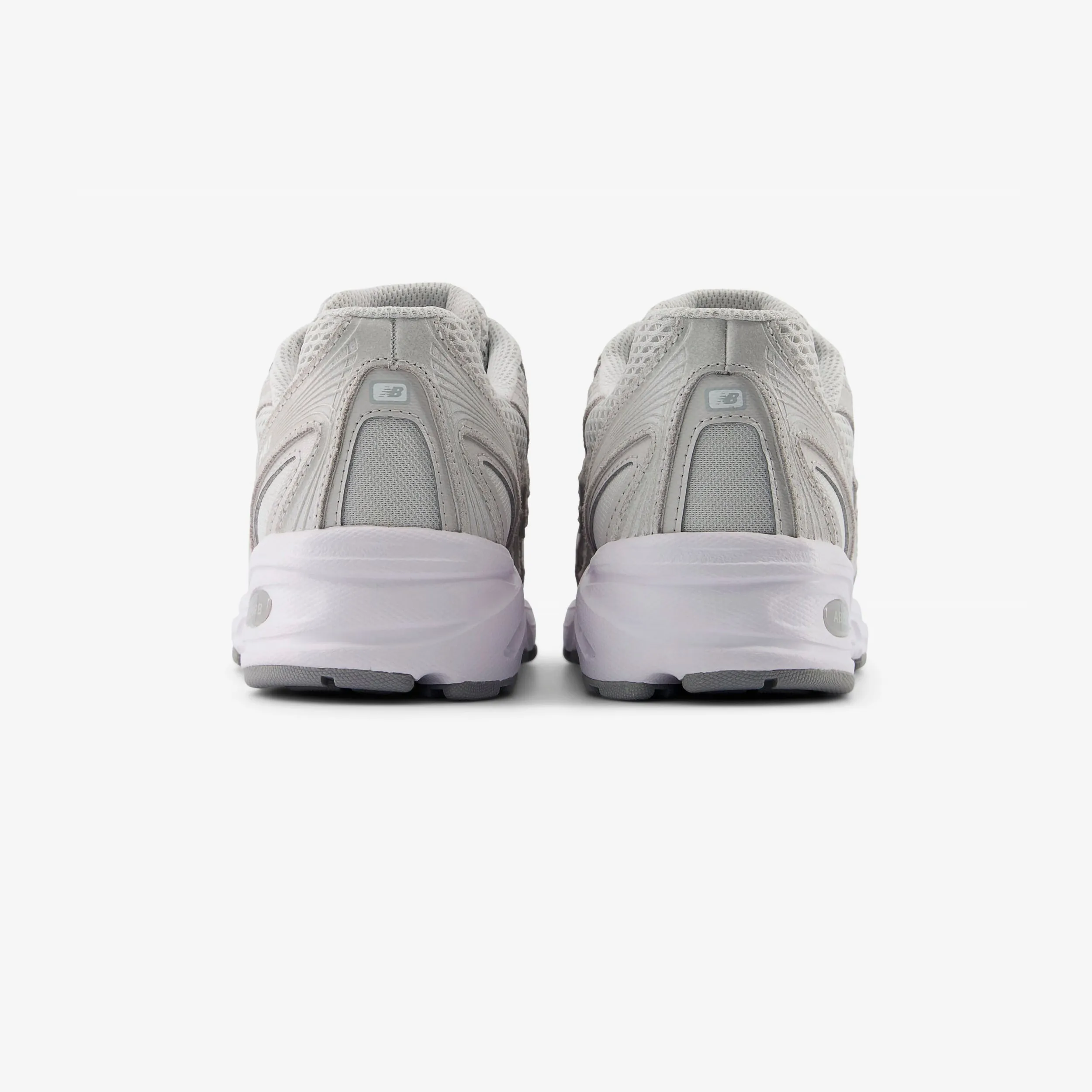 740 Nike Max 1 sneakers