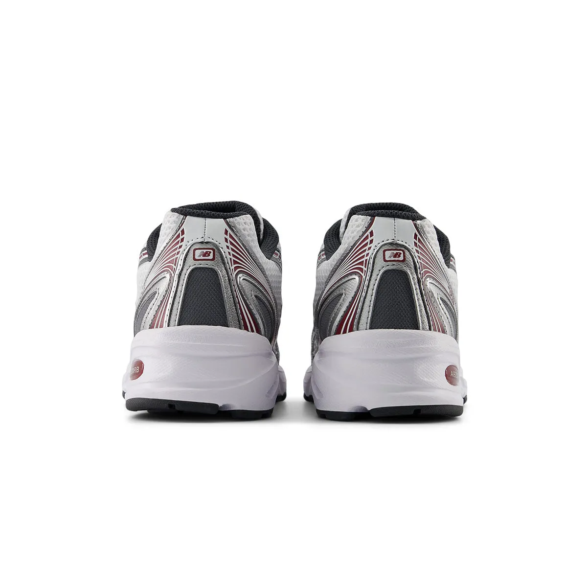 740 'Summer Core' New Balance sneaker close-ups