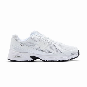 740 'NB White Black' New Balance retro-inspired sneakers