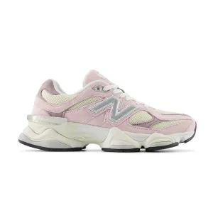 9060 'Rose Sugar' New Balance retro-inspired sneakers