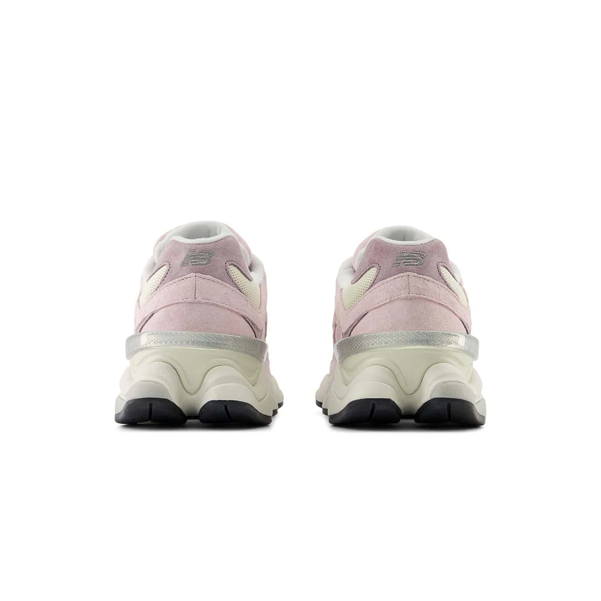 9060 'Rose Sugar' New Balance sneaker close-ups
