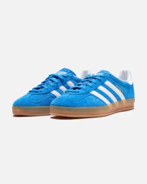 ADIDAS GAZELLE INDOOR - BLUBIR/ FTWWHT Adidas sporty casual shoes with three-stripe design