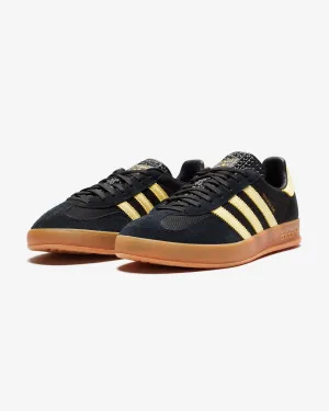 ADIDAS GAZELLE INDOOR - CBLACK/ ALMYEL/ GUM2 Adidas sporty casual shoes with three-stripe design