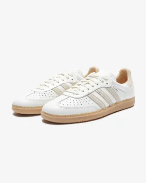 ADIDAS SAMBA OG - CWHITE/ WONWHI/ MAGBEI Adidas sporty casual shoes with three-stripe design