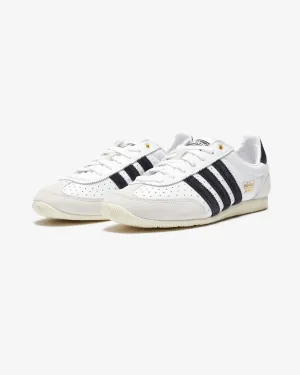 ADIDAS WOMEN'S JAPAN - FTWWHT/ CBLACK/ GOLDMT Adidas sporty casual shoes with three-stripe design