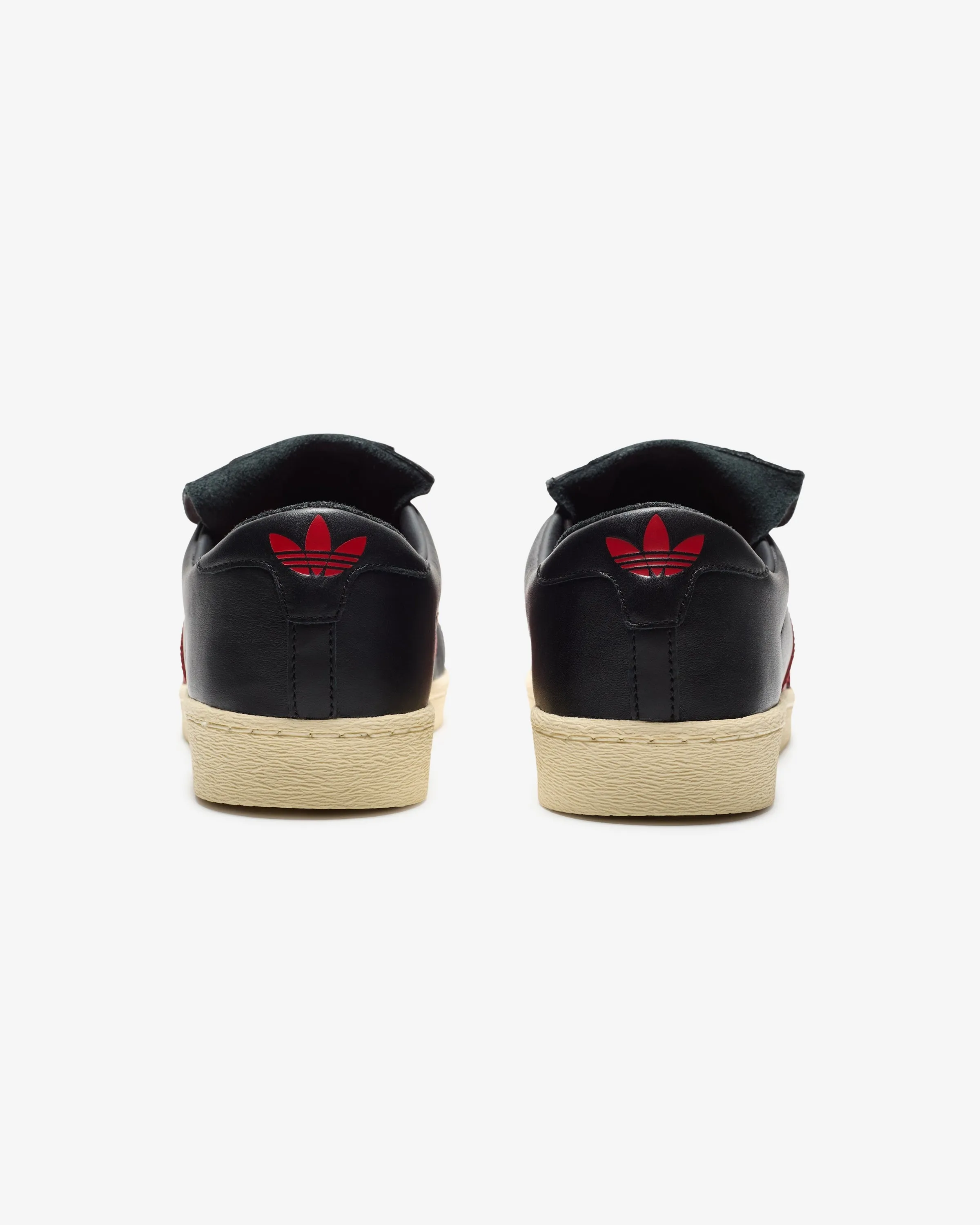 ADIDAS X WILLY CHAVARRIA JABBAR LOW - CBLACK/ RED Classic sport-style footwear