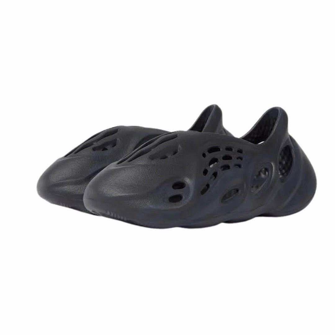 adidas Yeezy Foam RNNR Runner ONYX Breathable Shoes